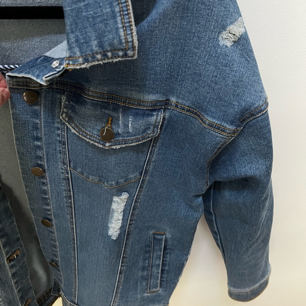 Max Jeans Jean Jacket in Excellent Condition - Picture 3 of 7